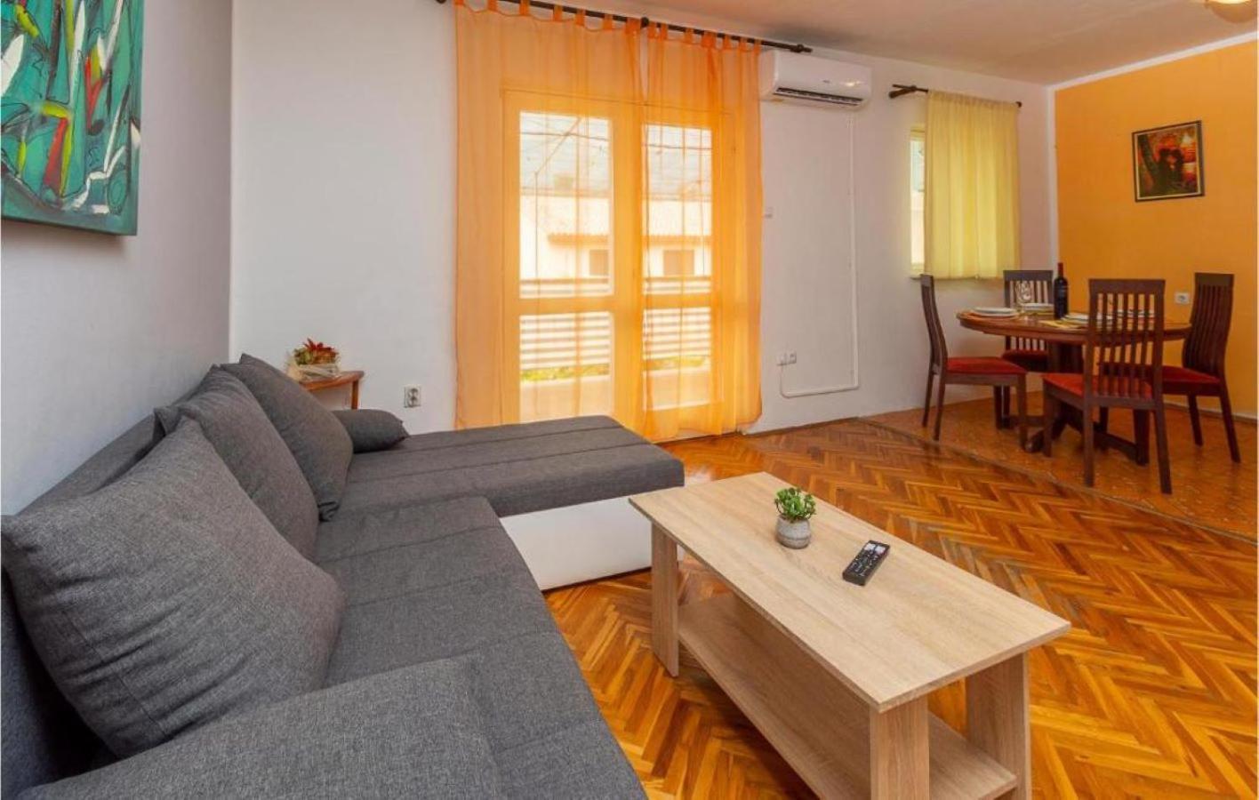 Apartman Ema 4+2 Koromacno Bagian luar foto