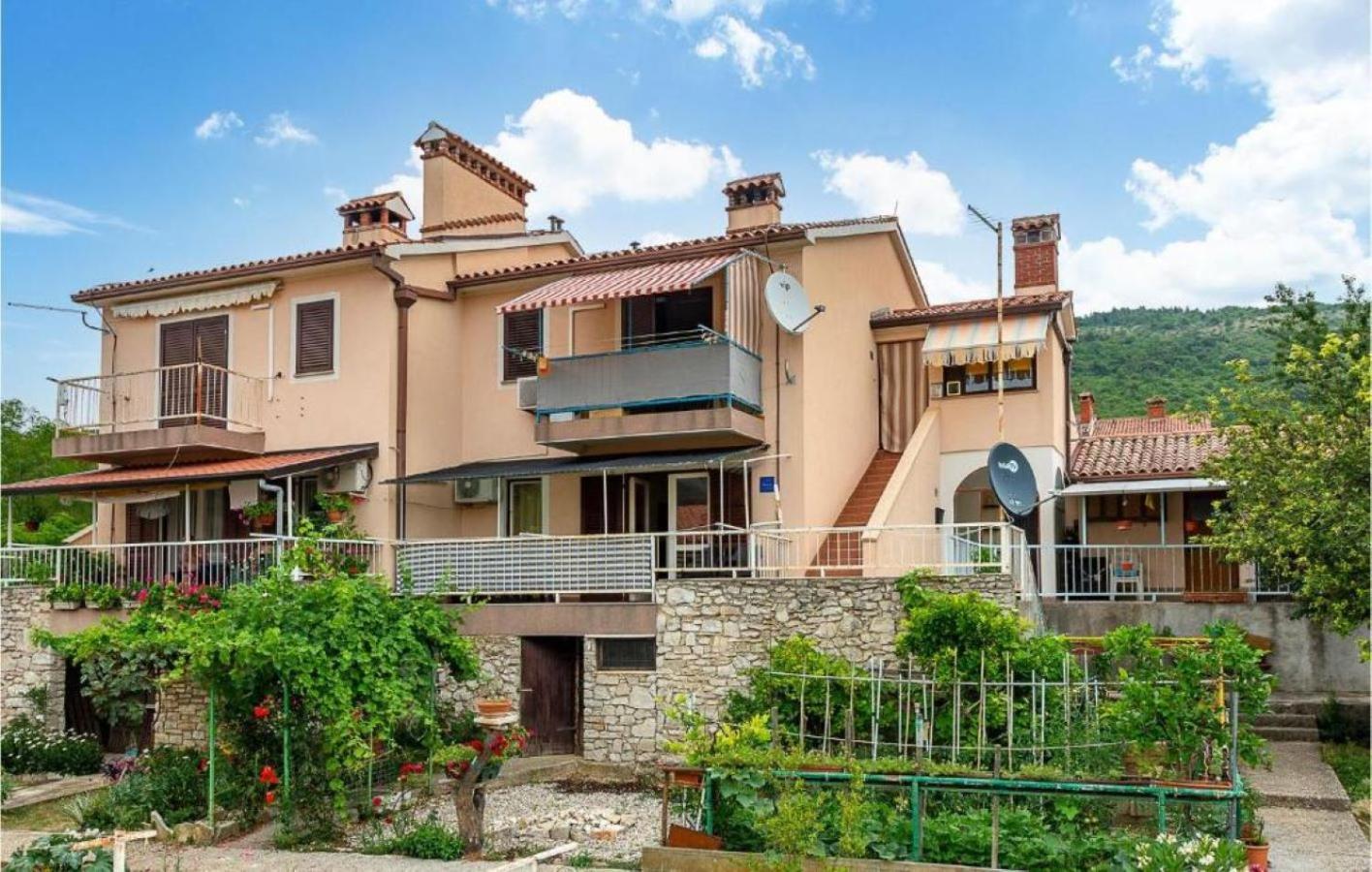 Apartman Ema 4+2 Koromacno Bagian luar foto