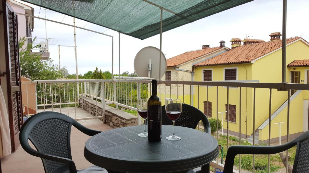 Apartman Ema 4+2 Koromacno Bagian luar foto